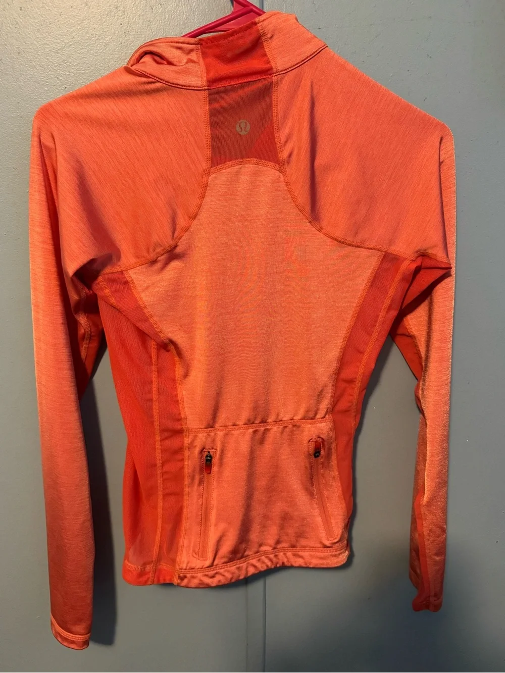 Lululemon Swiftly Tech jacket 
Color looks like poppy coral - Picture 2 of 2